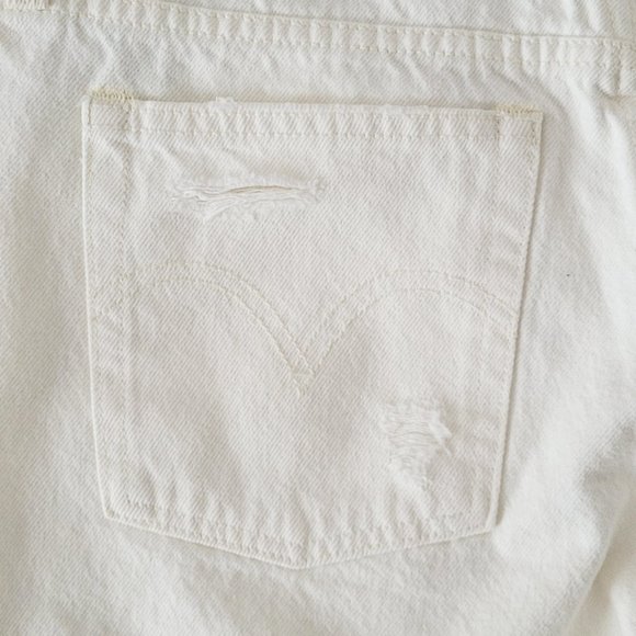 Levi's - Wedgie Icon Fit in Light Relief  - Size 28 - Picture 11 of 13